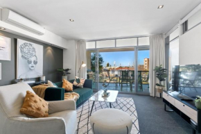 Luxe Chic, Perth